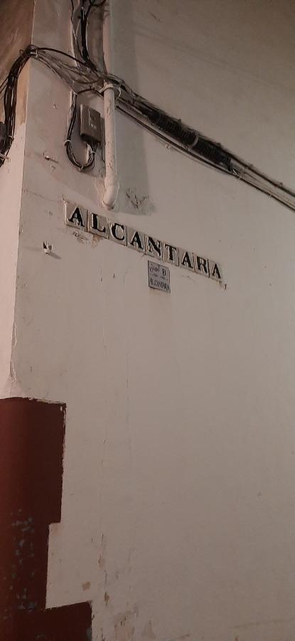 شقة Apartamento Con Buhardilla Casco Historico قرطبة المظهر الخارجي الصورة