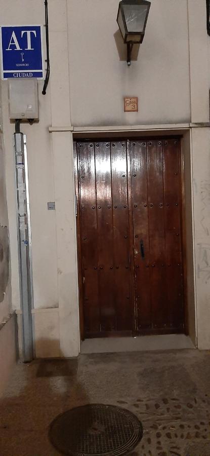 شقة Apartamento Con Buhardilla Casco Historico قرطبة المظهر الخارجي الصورة