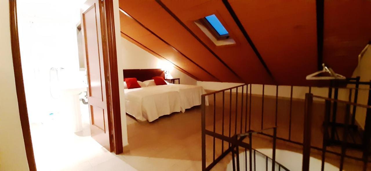 شقة Apartamento Con Buhardilla Casco Historico قرطبة المظهر الخارجي الصورة